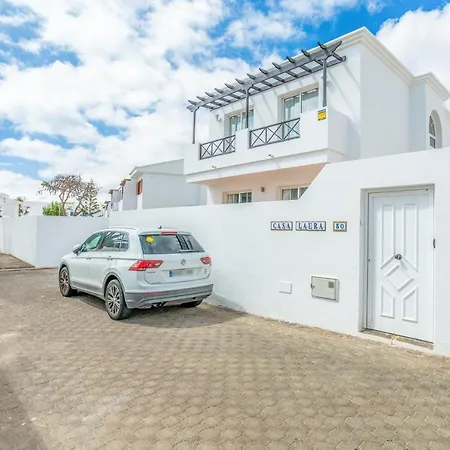 Casa Laura Βίλα *