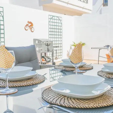 וילה Casa Laura *